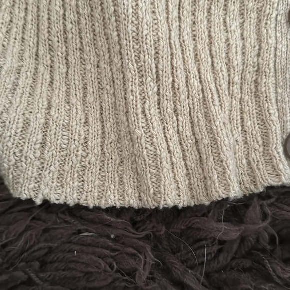 Urban Outfitters Cropped Collared Cardigan Sweater in Light Sand-Size Small NWOT - Picture 6 of 10